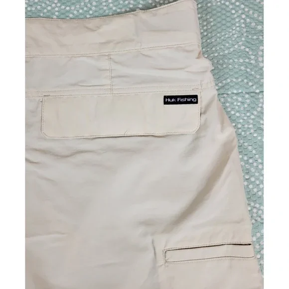 Huk Rogue 18 Performance Fishing Shorts Mens XXXL Bone Beige Nylon H2000083 NWT - Picture 9 of 10